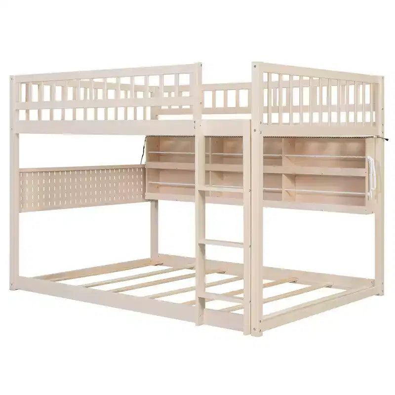 Litera moderna baja de cama doble sobre cama doble con almacenamiento, estantes iluminados y panel perforado