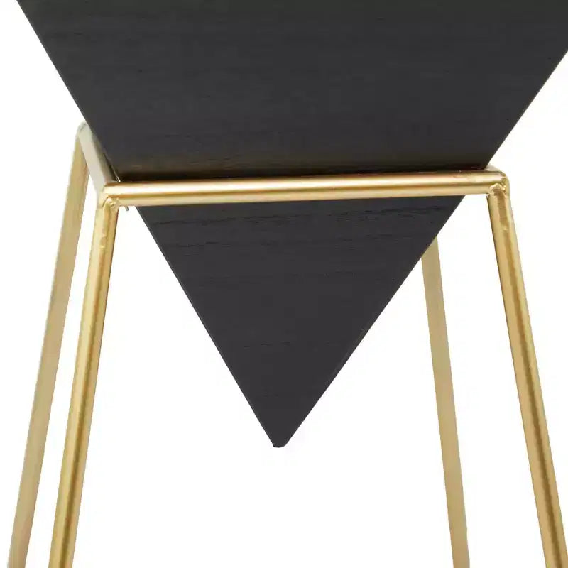 Moderner Akzenttisch aus Holz, Schwarz: Goldrahmen, kein Aufbau erforderlich, Dreiecksdesign aus Metall und Holz