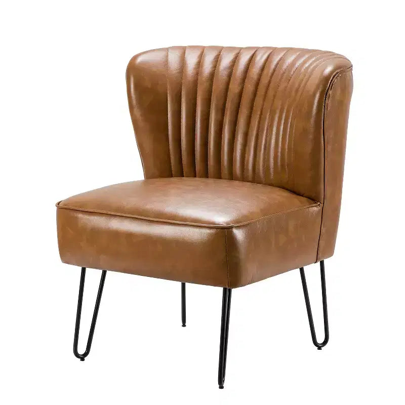Chaise d’appoint contemporaine en similicuir végétalien avec dossier capitonné et pieds en métal